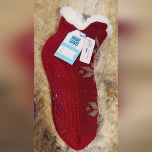 NWT Muk Luks Socks with Grips